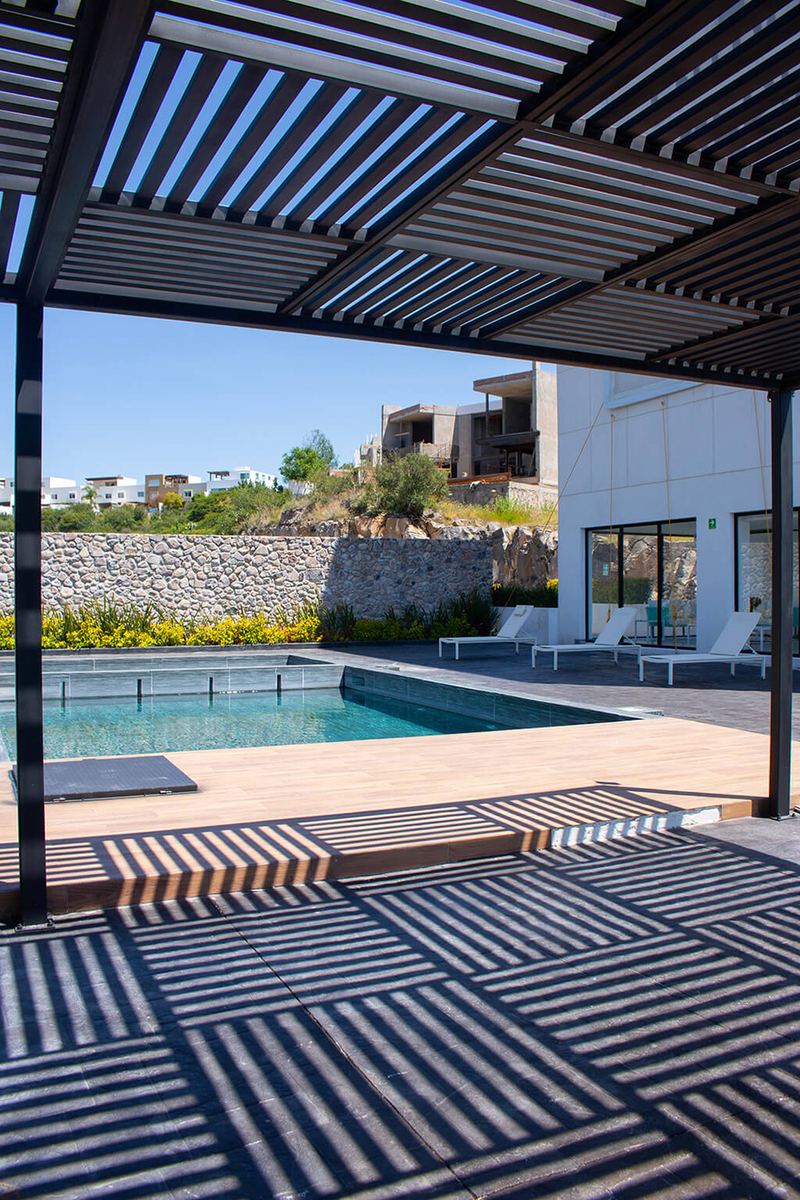 Alberca con Pérgola